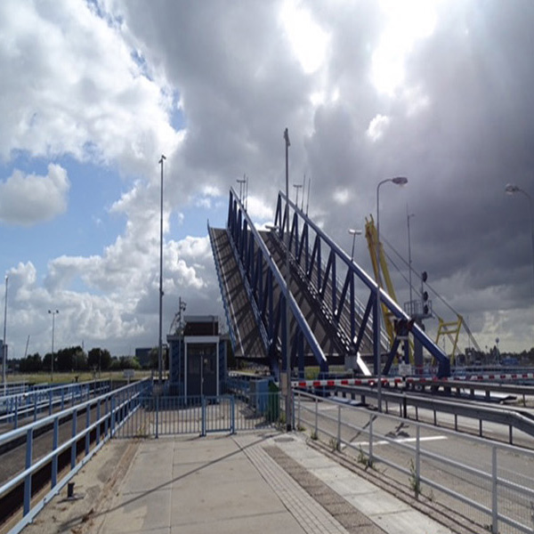 NEN2767-4 inspectie sluizencomplex Terneuzen en bruggen kanaal door Zuid-Beveland